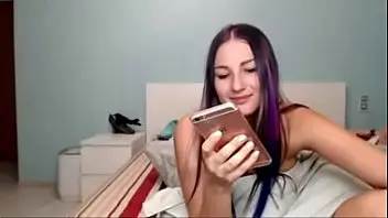 lesbian,pussy,hot,naked,sluts,on,webcam,lick,play,twister