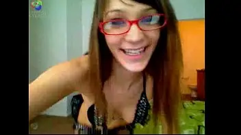 pussy,skinny,small,glasses,tease,show,webcam,cam,dance,titts,tee,geek,smalltitts