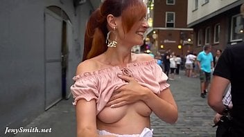 sexy,ass,tease,public,cute,big-ass,strip-tease,flashing,flash,bubble-butt,nude-in-public,jeny-smith,public-flasing