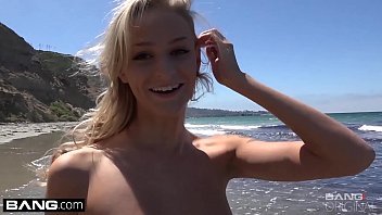 teen,blonde,skinny,amateur,young,toys,masturbation,beach,public,nude,small-tits