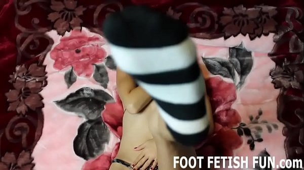 POV,bdsm,feet,femdom,foot-fetish