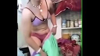 Choti Bachi Ki Chudai Ki Video Porn Videos - LetMeJerk