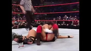 tag-team-match,mickie-james,trish-stratus