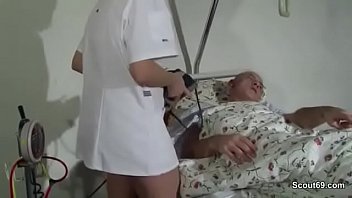 teen,hardcore,young,grandpa,old,nurse,hospital,help,grandfather,krankenhaus