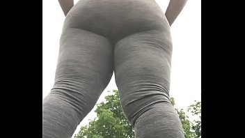 outdoor,ass,milf,ebony,solo,public,big-ass,webcam,milk-marie