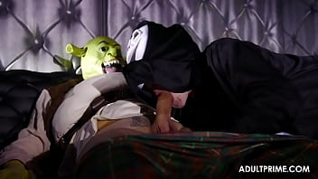 blowjob,doggystyle,fingering,costume,halloween,facefucking,masked,shrek,halloween-fuck