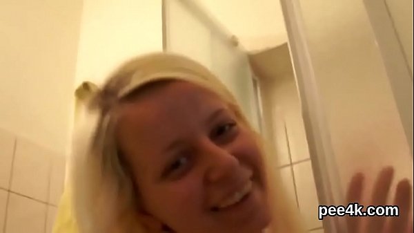 hardcore,girl,blowjob,squirting,fetish,pee,extreme,peeing,4k