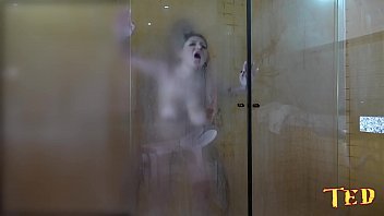 anal,pornstar,big-ass,big-tits,big-cock,big-dick,banho,banheiro,vidro,natural-tits,rafaella-denardin,chuveuro