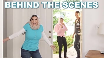 bangbros,glasses,funny,arab,muslim,gostosa,taboo,bloopers,big-cock,big-dick,bts,hijab,lebanese,specs,outtakes,behind-the-scenes,bang-bros,mia-khalifa,julianna-vega,sean-lawless