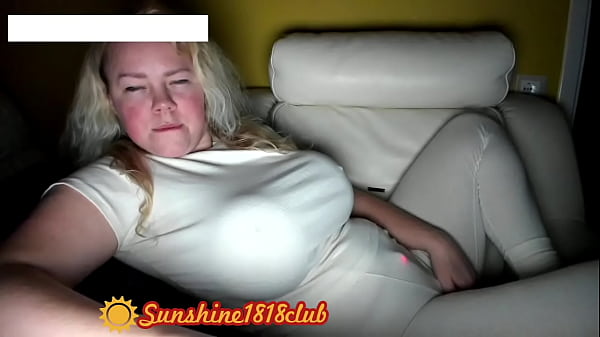 anal,blonde,squirt,bigtits,webcam