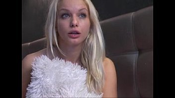 pussy,blonde,webcam