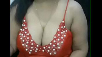 boobs,hot,sexy,milf,real,homemade,busty,solo,horny,webcam,cam,webcams,camgirl
