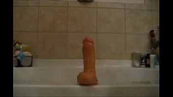 dildo,babe,amateur,homemade,masturbating,bathroom,masturbation,solo,masturbates