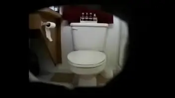 pussy,homemade,home,pissing,voyeur,toilet,hidden,cams