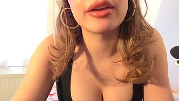 tits,slut,arab,lips,asmr