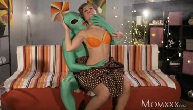 halloween,alien,alien sex,sasha zima