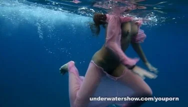 underwater,outdoor,teen,swimming,watersports,funny,softcore