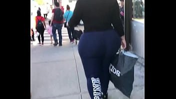 latina,booty,big-ass,voyeur,candid,culona,hips,caderona,leggins,pear-shape