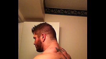 sexy,blowjob,jerk,flexible,gay,muscle,flex,muscular,male,bear,hunk,strong,soloboy,beard