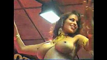 hot,girl,strip,india