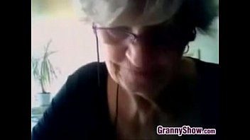 busty,solo,webcam,granny,cam,big-tits,grandma