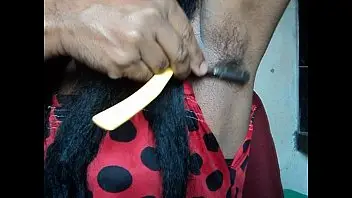 girl,hair,shaving,straight,razor,04,armpits,2012