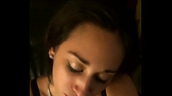 cumshot,facial,brunette,amateur,homemade,POV