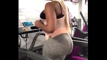 ebony,big-ass,gym,big-cock,legging