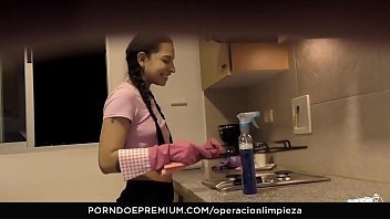 porn,teen,hardcore,latina,hot,babe,petite,blowjob,brunette,young,squirting,cleaning,rough-sex,boss,maid,lady,best,colombiana,limpieza,operacion