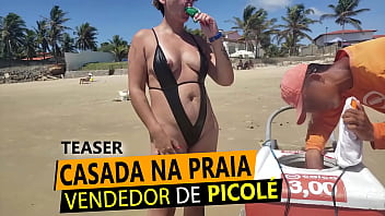 sexy,nipples,peito,peitinho,praia,bico,fio-dental,se-exibindo,na-praia,bico-do-peito,sexxx-porno,marido-da-cristina