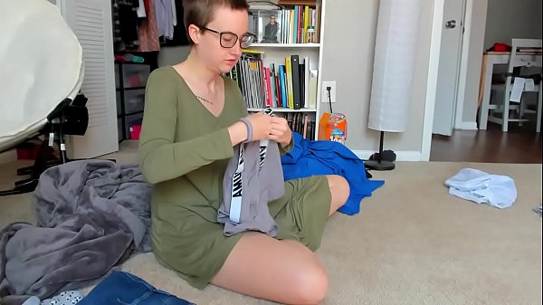 domination,voyeur,webcam,body,to,non-nude,how,laundry,flash,short-hair,iphone,fold,ignore,happylilcamgirl,konmari