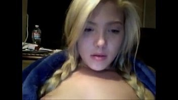 pussy,blonde,rubbing,long,with,web,cam,of,in,is,her,hair,front,magy