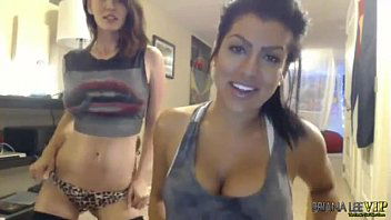 playing,webcam,big-tits,justamber,hot-girls