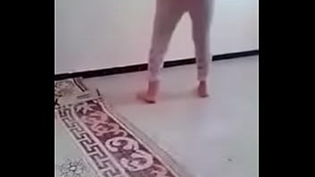 milf,30yo,dancing