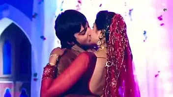 amateur,young,indian,red-saree,indian-bhabi,indian-bhabi-getting-fucked-in-her-wedding
