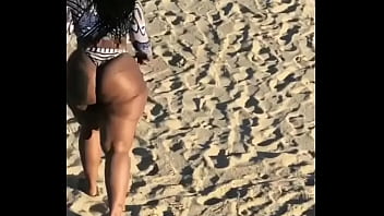 huge,ebony,walking,big-ass,cherokee,d-ass