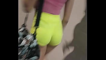 latina,bunda,culazo,leggings,calzas