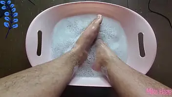 amateur,chubby,hairy,ebony,cleaning,bath,muscle,new,foot-fetish,hairy-legs,mixed-race,big-feet,hairy-feet,huge-feet,washing-feet,scrubbing-feet,calf-muscle,wash-feet,soapy-water,scrub-feet
