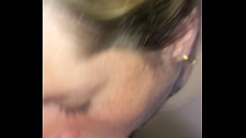 blonde,blowjob,amateur,deep-throat,girlfriend,beauty,sloppy,dick-sucking-lips