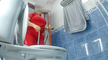 amateur,bathroom,bath,big-tits,culona,big-butt,big-booty,step-mom,step-sister,big-natural-tits,only-women