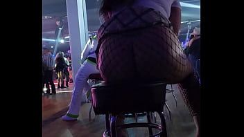 wife,big-ass,halloween,culona,night-club