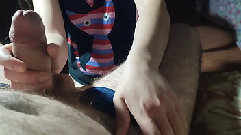 blowjob,handjob,brunette,amateur,homemade,asian,cute,close-up,beauty,couple,new,cum-in-mouth