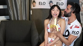 sexy,babe,petite,cute,casting,interview,white-girl,skinny-body