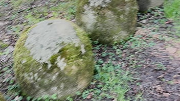 cumshot,outdoor,public,ass-cum,amatoriale-italiano,foresta,tradimenti-italiani,dialoghi-ita,pompa-nel-bosco