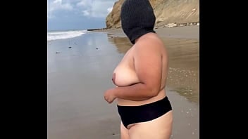 Omg Secretly Filmed A Female With Huge Papillae On A Naturist Beach, And She Wields A Female Parts Enough Toward Give Her A Superb Blowjobomg Secretly Filmed A Female With Huge Nips On A Bare Liver Beach, And She Holds A Privates Enough