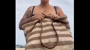 beach,swollen-pussy,young-woman,only-women